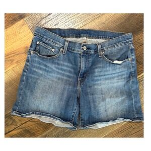 Levi's Denim Shorts Womens 32 Blue Medium Wash Mom Shorts 5 Pocket Casual